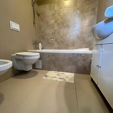 Mueller Apartments - Iulius Mall